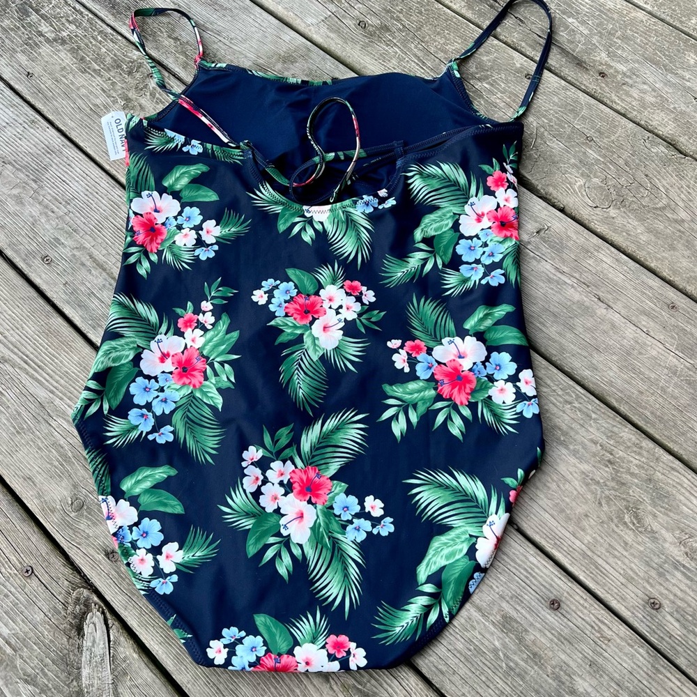 OLD NAVY TIE-BACK ONE PIECE FLORAL CAMI SWIMSUIT NWT - Picture 10 of 12